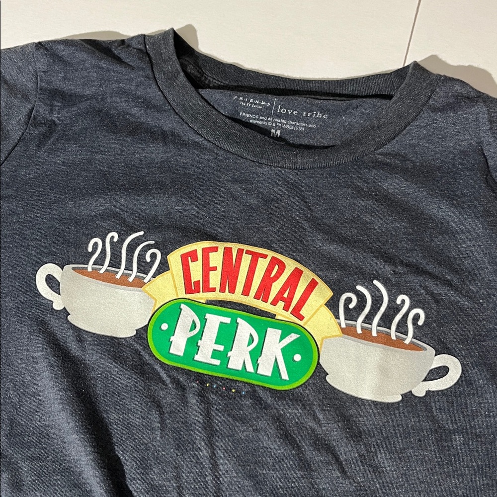 Friends Central Perk Love Tribe Womens Medium T-Shirt Tee - Picture 3 of 4